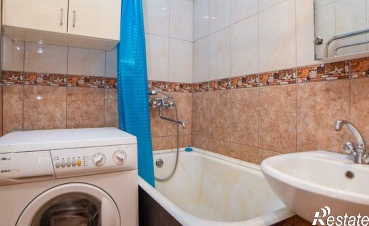 2-комн квартира ул Викулова, 37/2,  д. 37/2