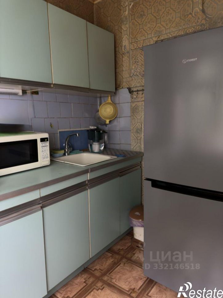2-комн квартира ул Хрустальная, 47,  д. 47