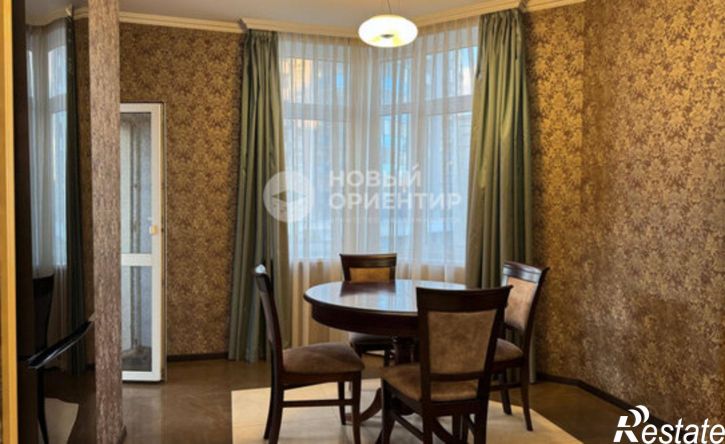 3-комн квартира ул Хохрякова, 43,  д. 43