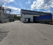 помещение 1300 кв м ул Старых Большевиков, 2