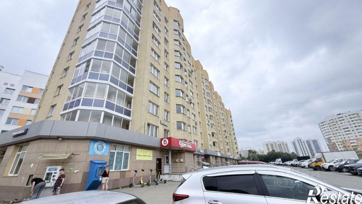 3-комн квартира ул Рощинская, 50,  д. 50