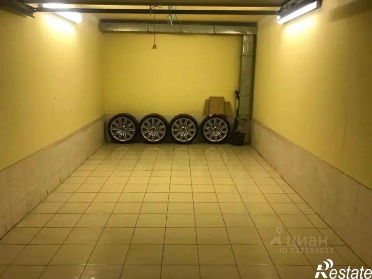 Гараж/парковка ул Крылова, 27,  д. 27