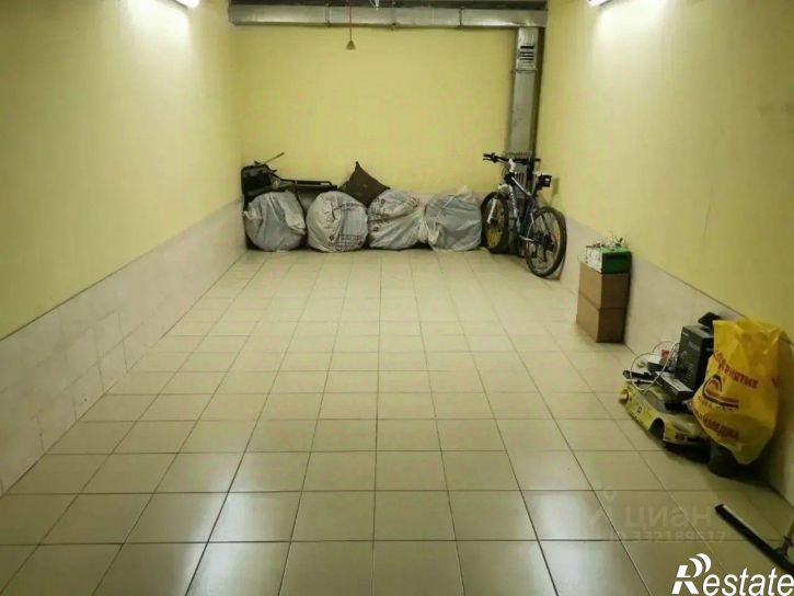 Гараж/парковка ул Крылова, 27,  д. 27