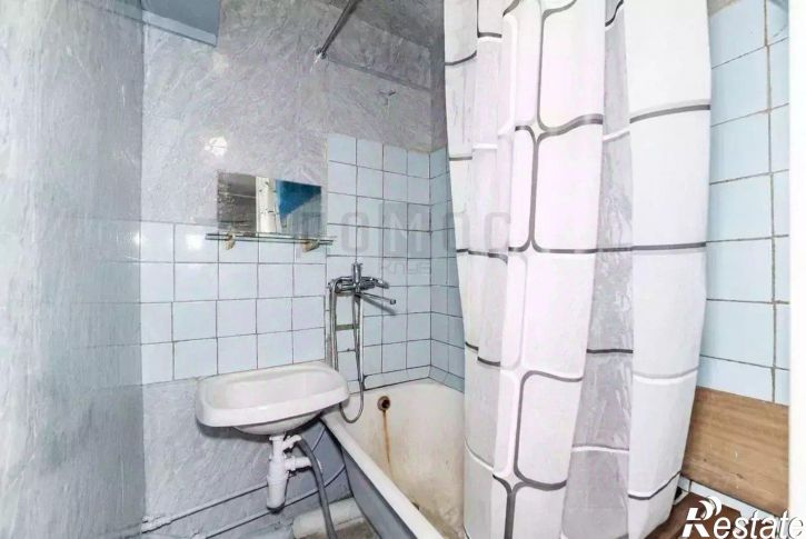 Комната ул Патриотов, 12,  д. 12