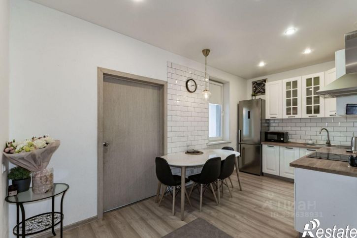 2-комн квартира ул Академика Парина, 40,  д. 40