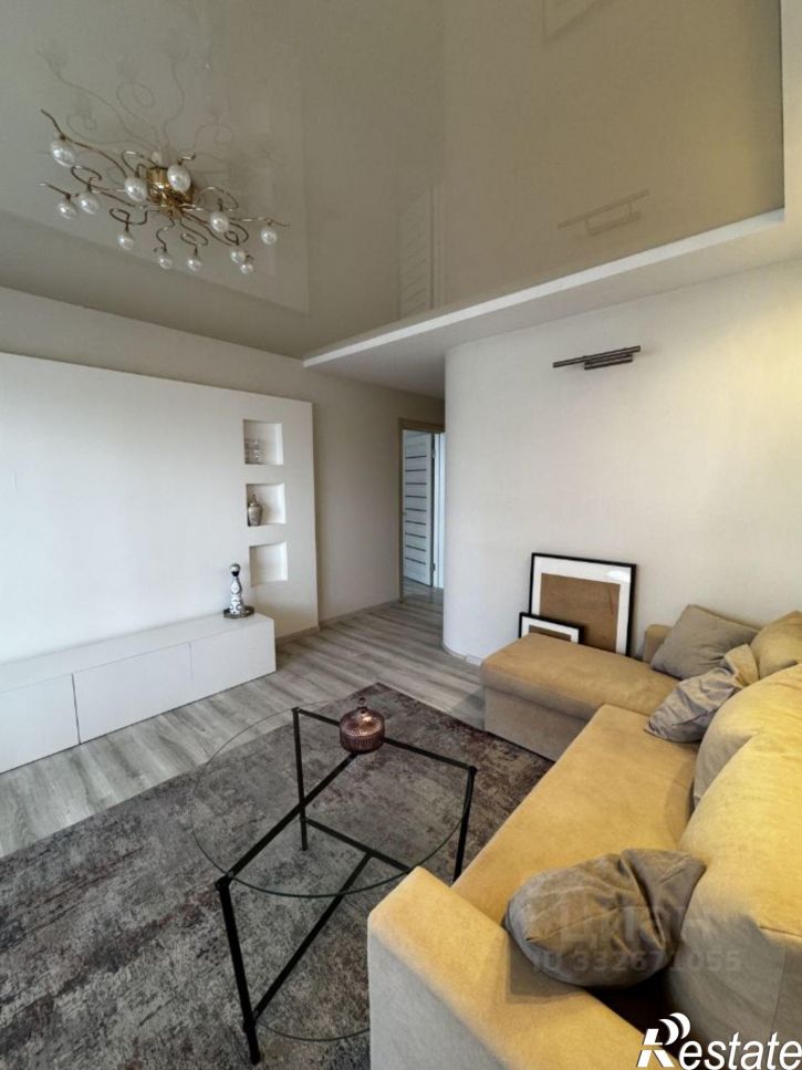 2-комн квартира ул Уральских рабочих, 21,  д. 21
