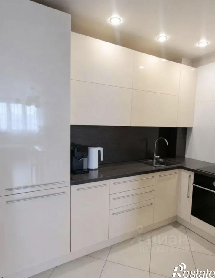 3-комн квартира ул Краснолесья, 30,  д. 30