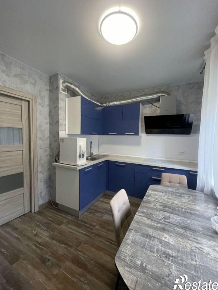 4-комн квартира ул Шейнкмана, 102,  д. 102