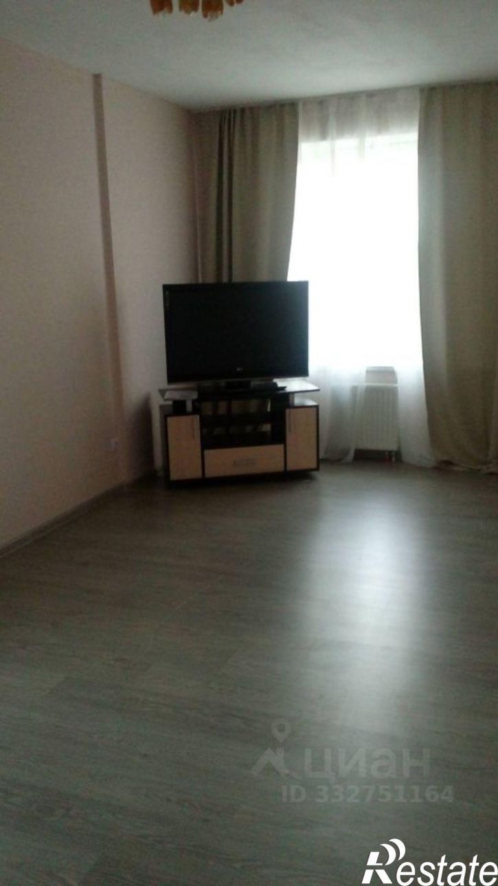 1-комн квартира ул Бахчиванджи, 15,  д. 15