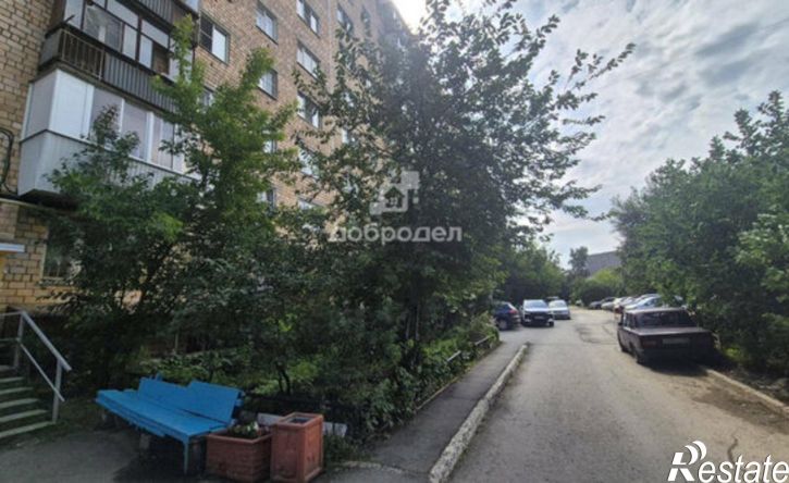3-комн квартира ул Патриса Лумумбы, 38,  д. 38