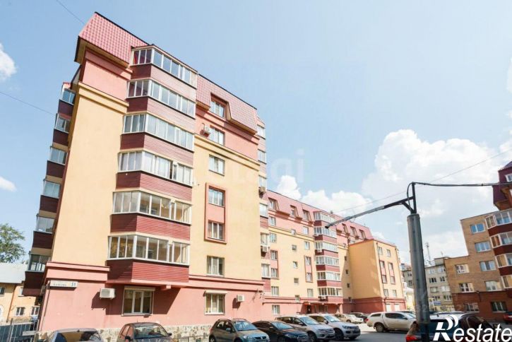 3-комн квартира ул Бажова, 51,  д. 51