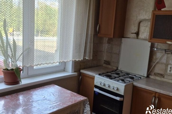 2-комн квартира ул Пехотинцев, 12,  д. 12