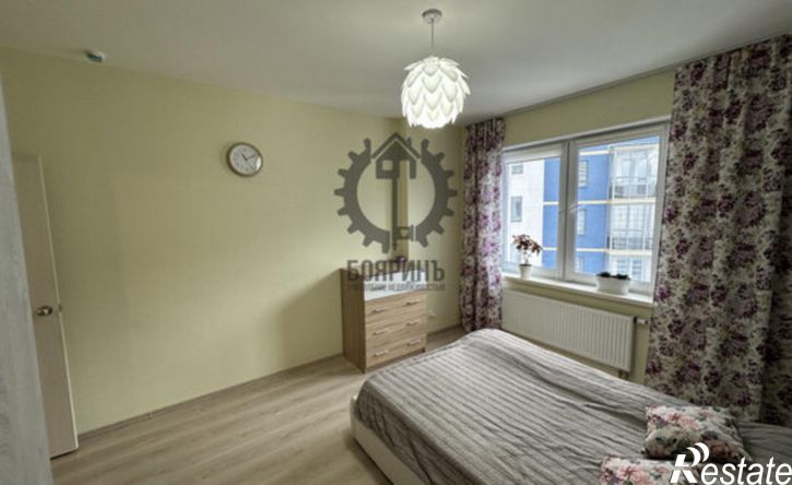 4-комн квартира ул Заводская, 100,  д. 100