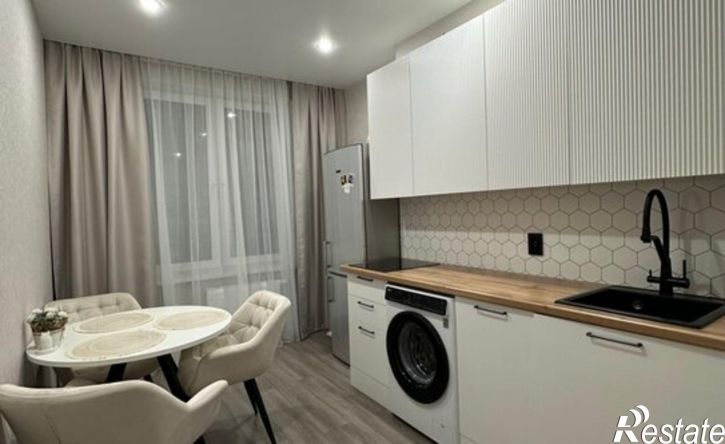 2-комн квартира пр-кт Академика Сахарова, 77,  д. 77