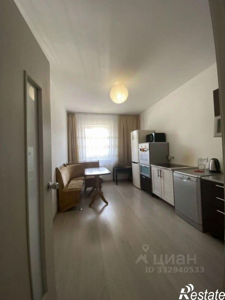 3-комн квартира пр-кт Академика Сахарова, 31,  д. 31