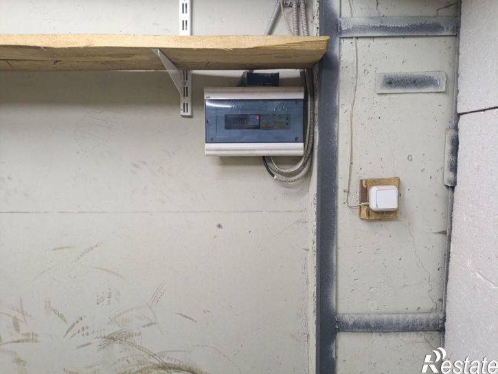 Гараж/парковка ул Крестинского, 52,  д. 52