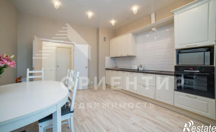 3-комн квартира Золотистый б-р, 4,  д. 4