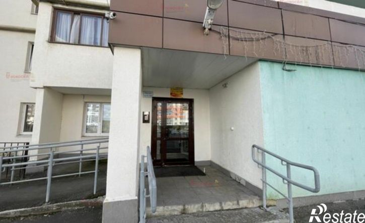 3-комн квартира ул Латвийская, 54,  д. 54