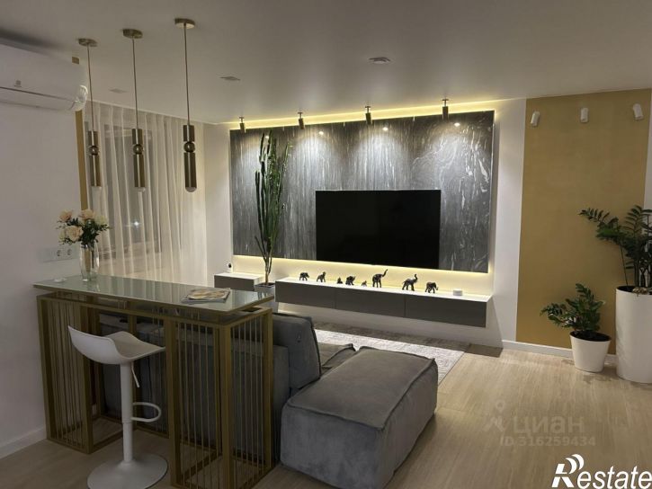 3-комн квартира ул Блюхера, 95,  д. 95