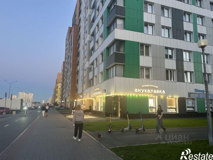 Торговое помещение пр-кт Академика Сахарова, 51,  д. 51