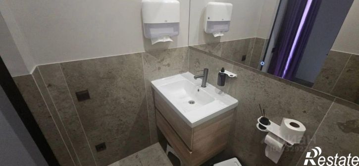 Торговое помещение пр-кт Академика Сахарова, 51,  д. 51