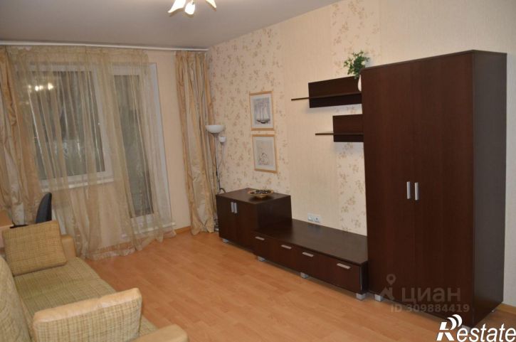 1-комн квартира ул Учителей, 8,  д. 8