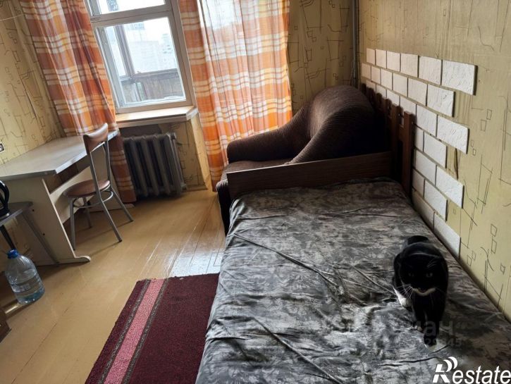 Комната ул Сулимова, 6,  д. 6