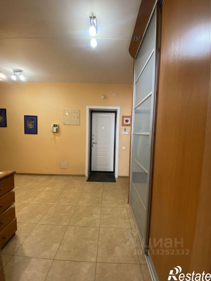 4-комн квартира ул Уральских рабочих, 28,  д. 28