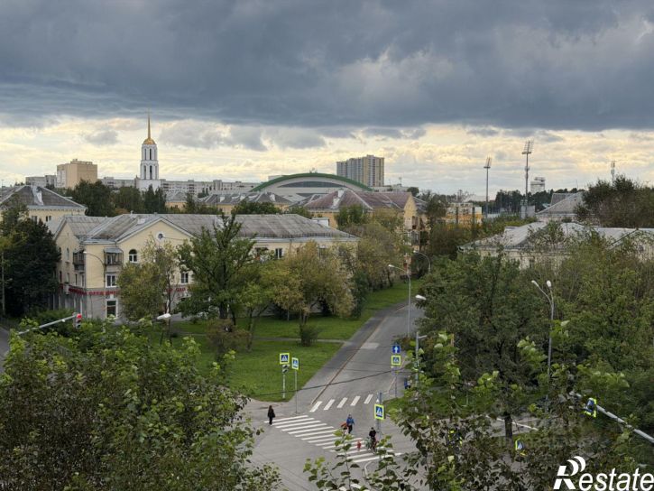 3-комн квартира ул 40-летия Октября, 42 1,  д. 42 1,  к. 1