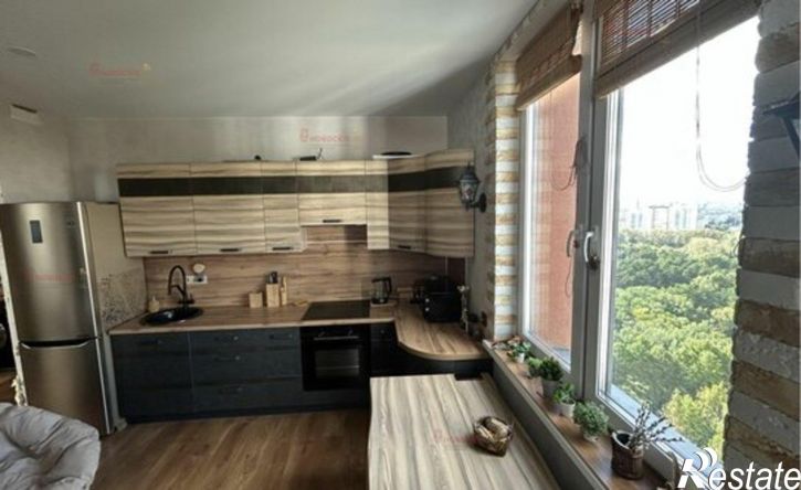 2-комн квартира ул 8 Марта, 204,  д. 204