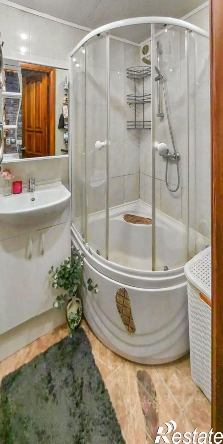 3-комн квартира ул Косарева, 15,  д. 15