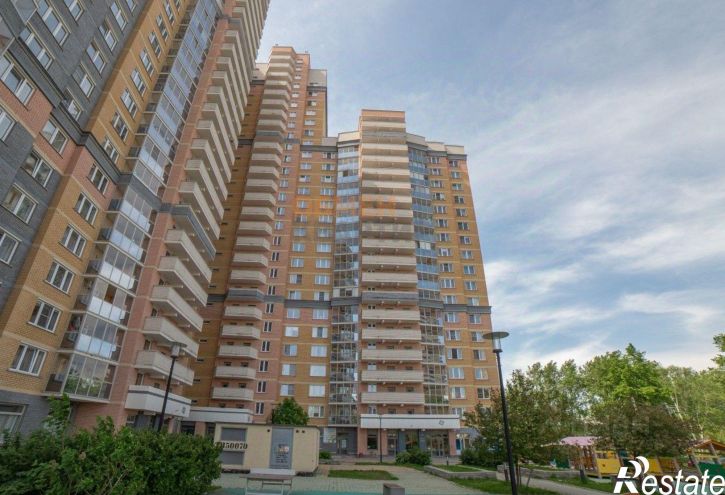 2-комн квартира ул Ирбитская, 8,  д. 8