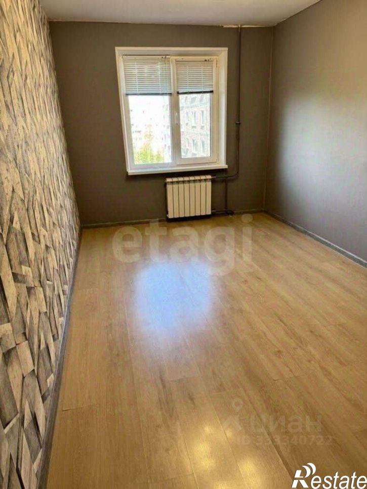 3-комн квартира ул Пехотинцев, 11,  д. 11