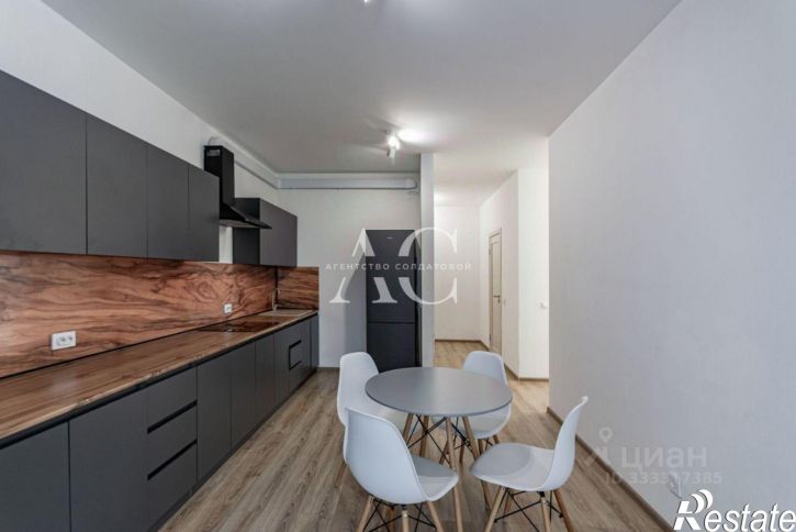 4-комн квартира ул Блюхера, 38,  д. 38