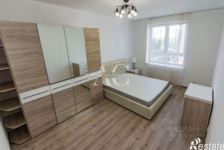 4-комн квартира ул Блюхера, 38,  д. 38