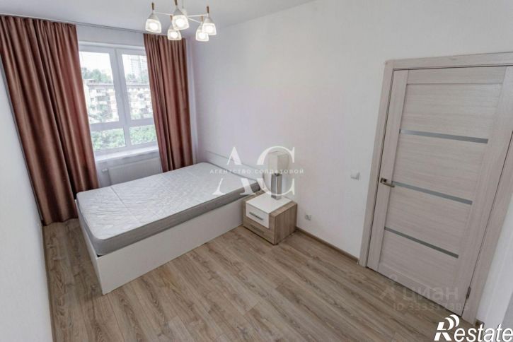 4-комн квартира ул Блюхера, 38,  д. 38
