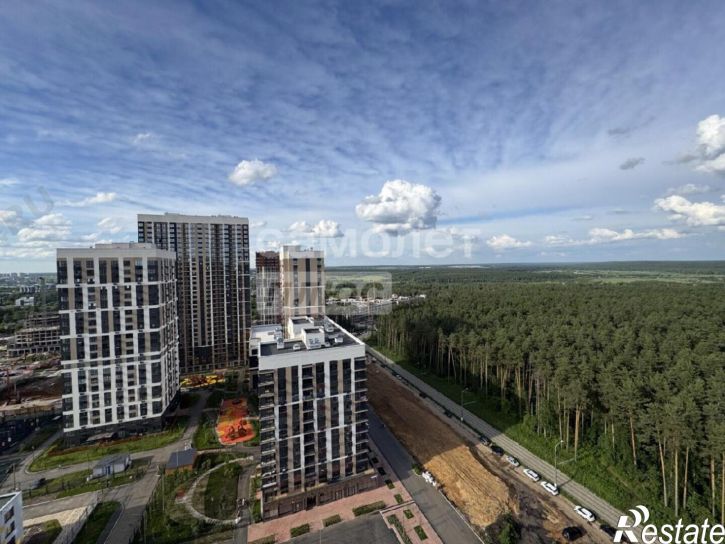 2-комн квартира космонавтов, 108/и