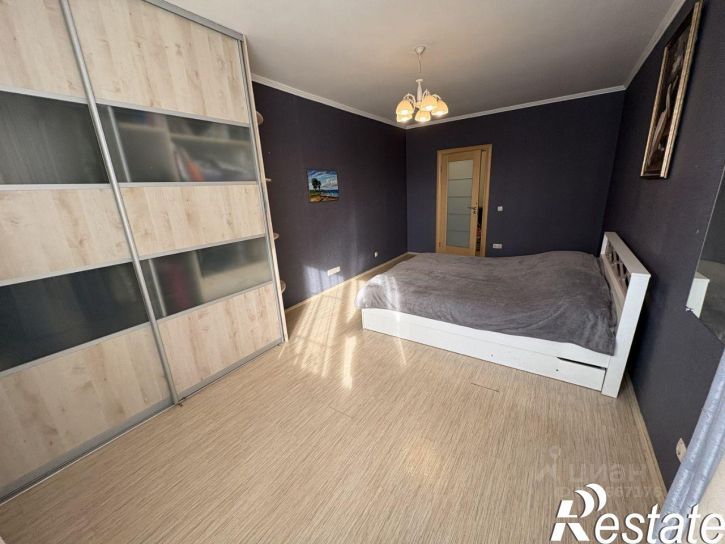 4-комн квартира улица Токарей, 68,  д. 68