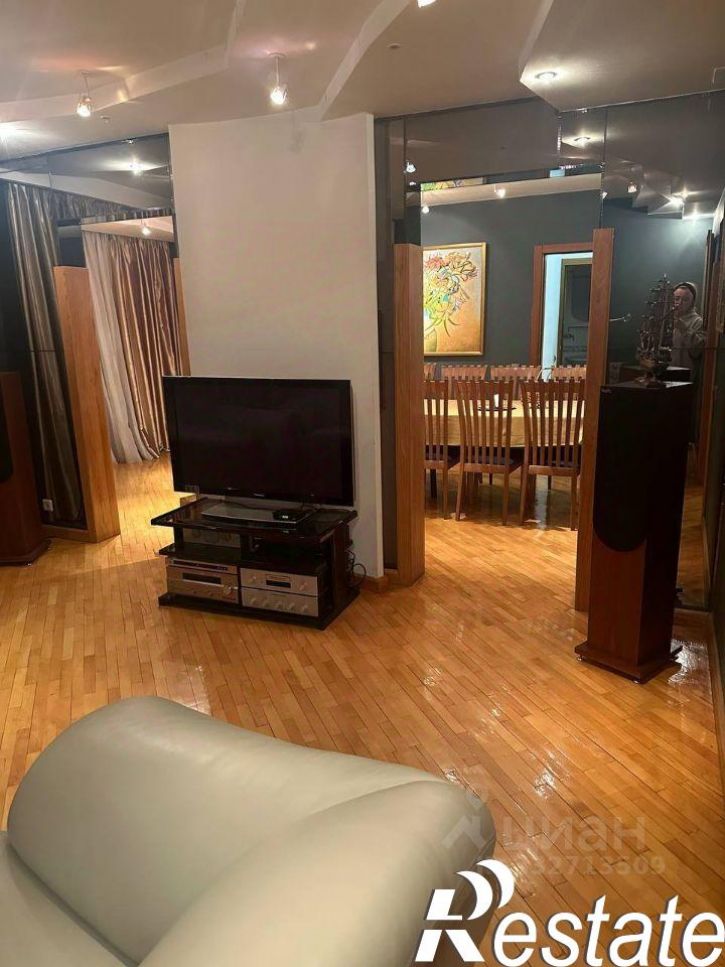 6-комн квартира улица Сыромолотова, 21А,  д. 21А