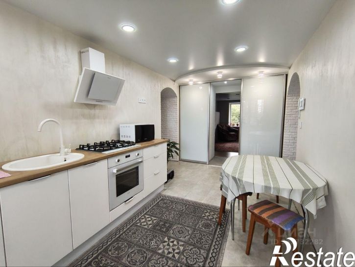 4-комн квартира Техническая улица, 80,  д. 80