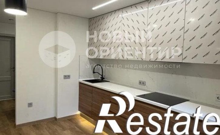 4-комн квартира улица Викулова, 57,  д. 57