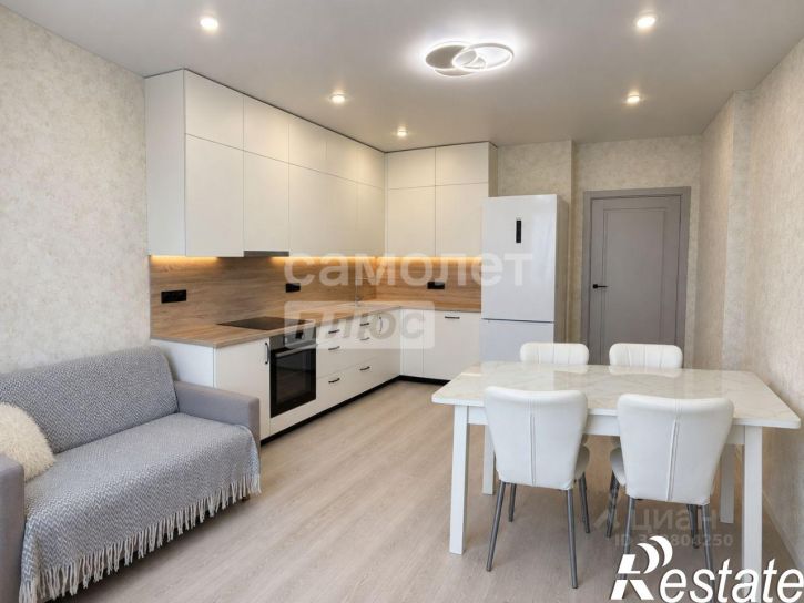 3-комн квартира улица Калинина, 53,  д. 53