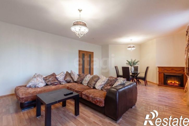 4-комн квартира Московская улица, 77,  д. 77