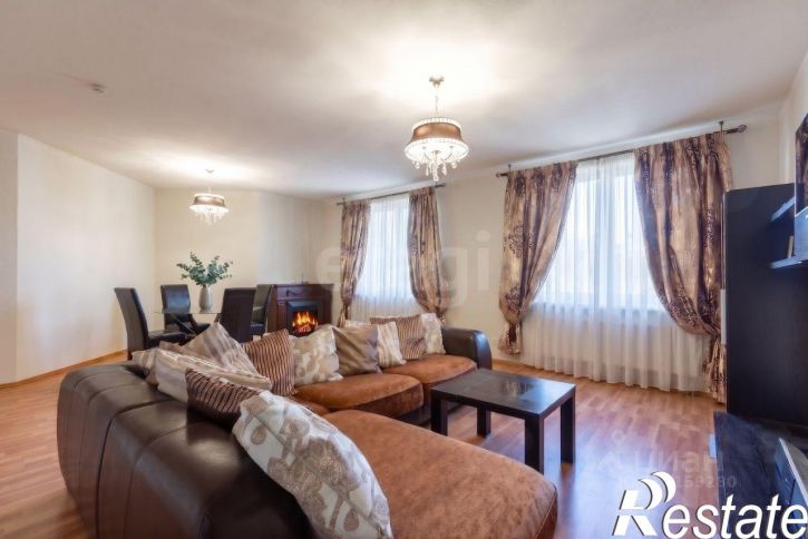 4-комн квартира Московская улица, 77,  д. 77