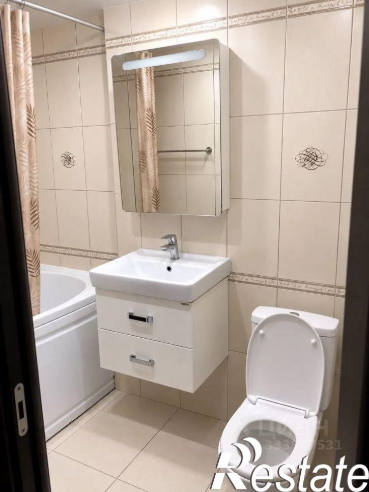 3-комн квартира улица Пехотинцев, 12,  д. 12