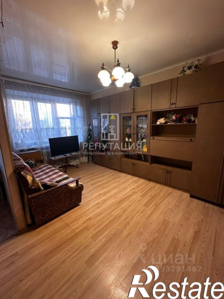 1-комн квартира проспект Космонавтов, 40,  д. 40