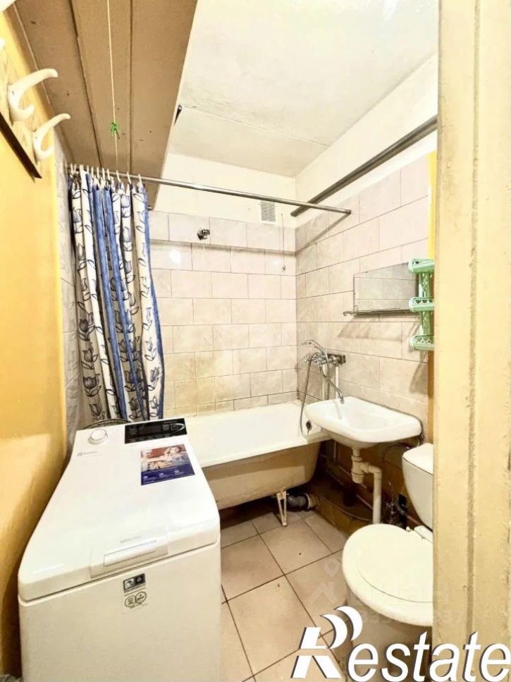 2-комн квартира улица Титова, 32,  д. 32