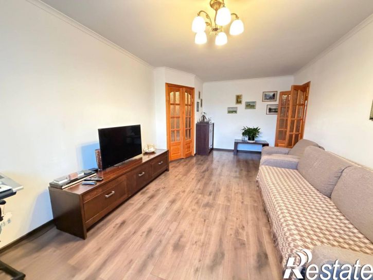 3-комн квартира улица Новгородцевой, 3,  д. 3