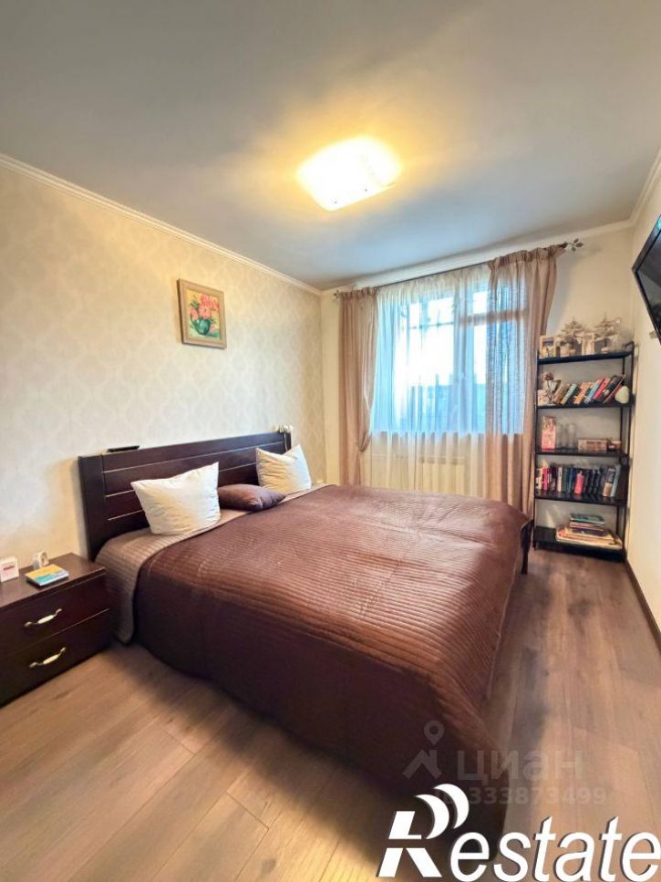 3-комн квартира улица Новгородцевой, 3,  д. 3