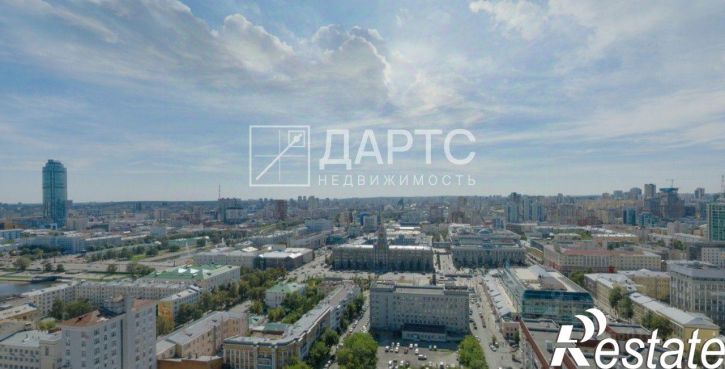 3-комн квартира улица Антона Валека, 8,  д. 8